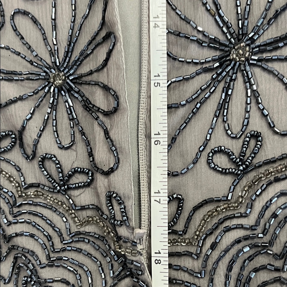 Cote‎ d’Azur Grey Floral Beaded Blouse - Picture 11 of 12